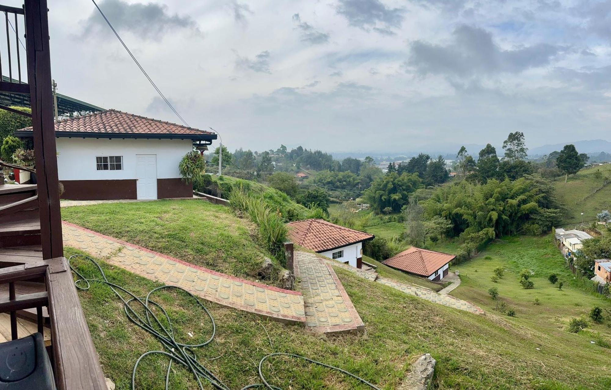 Hostal Inn II Rionegro Exterior photo